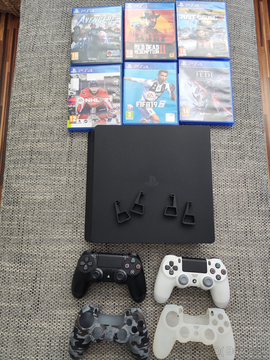 Predám Playstation 4 slim 500Gb