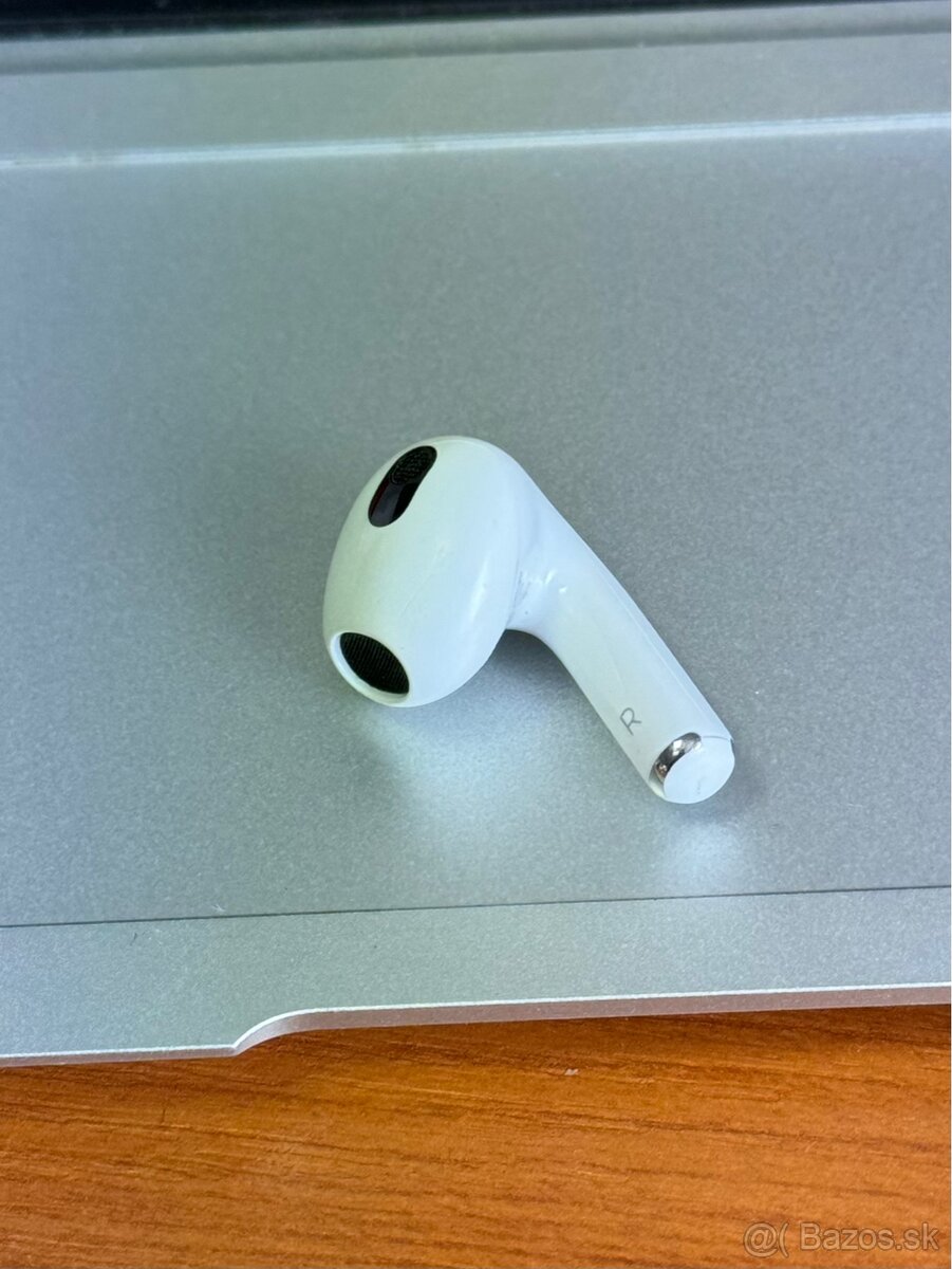 Apple AirPods 3. gen náhradné sluchadlo práve