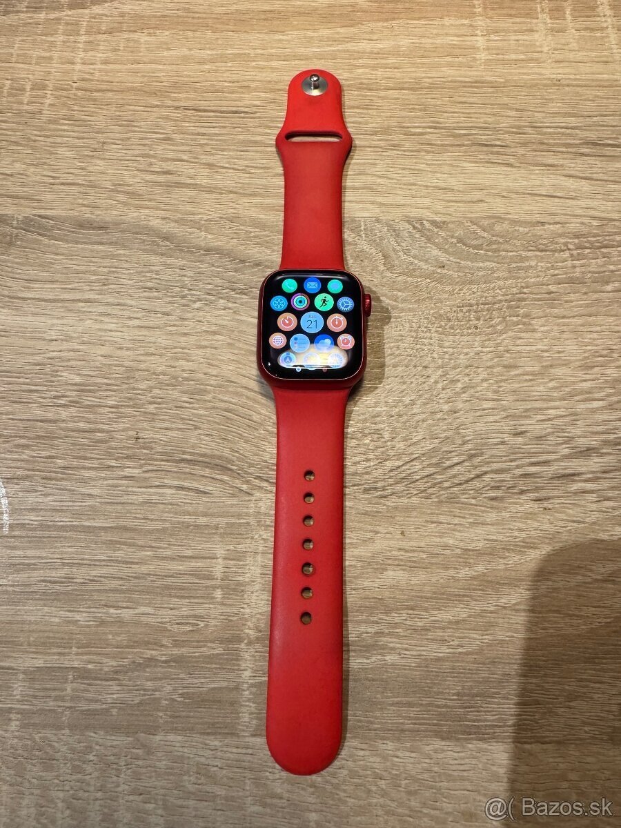 Predam Apple Watch 8 41mm product red, hodinky su vo vyborno