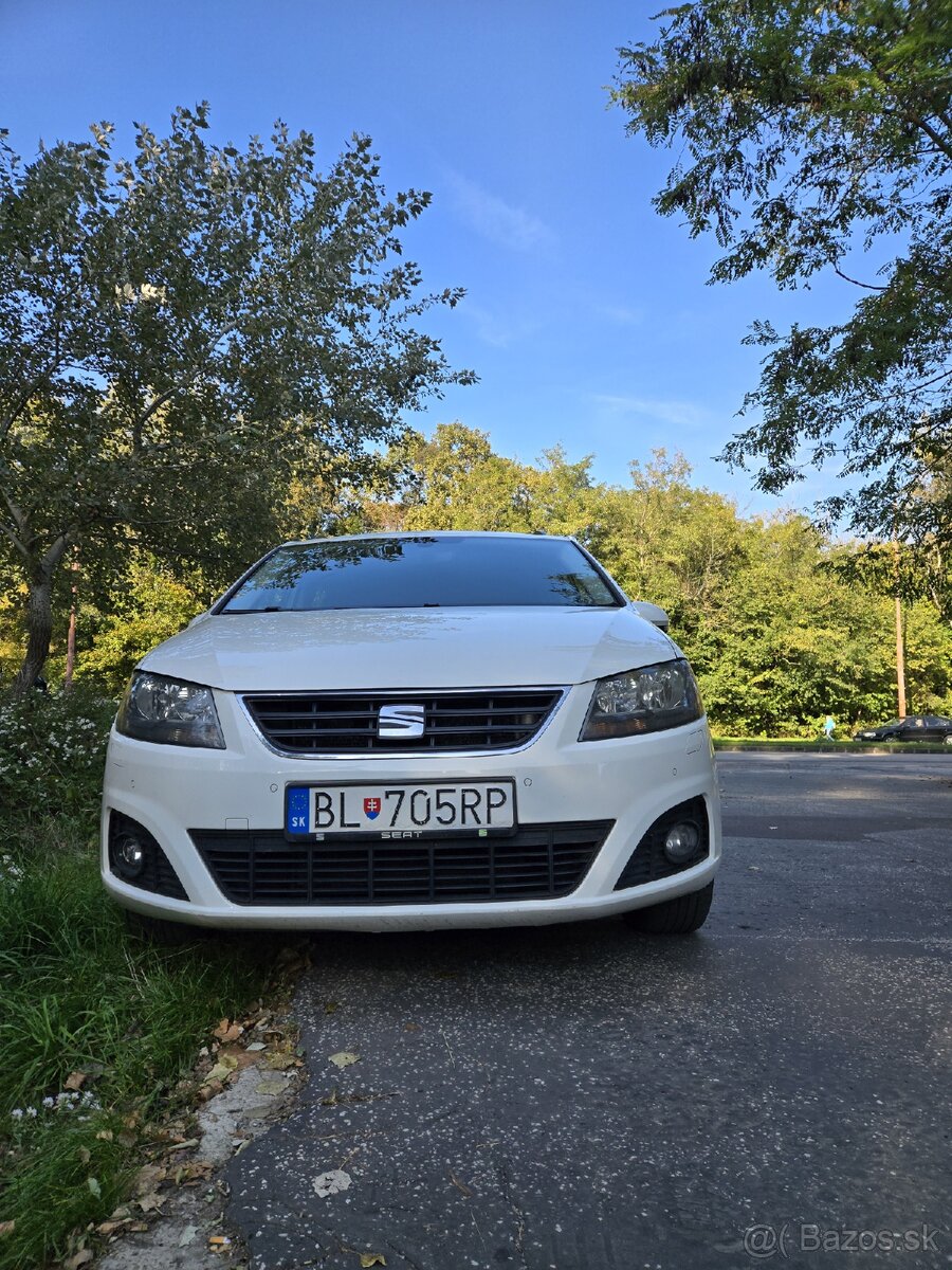 Predám Seat Alhambra, r.v. 2012, manual