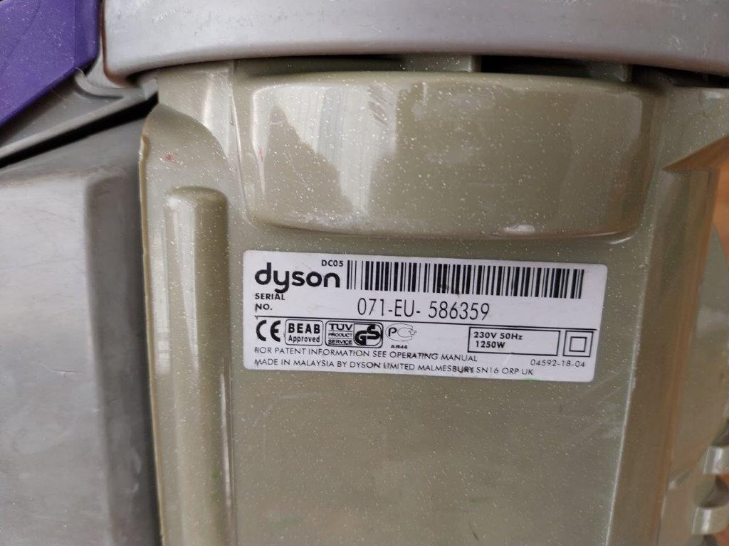 Dyson DC 05