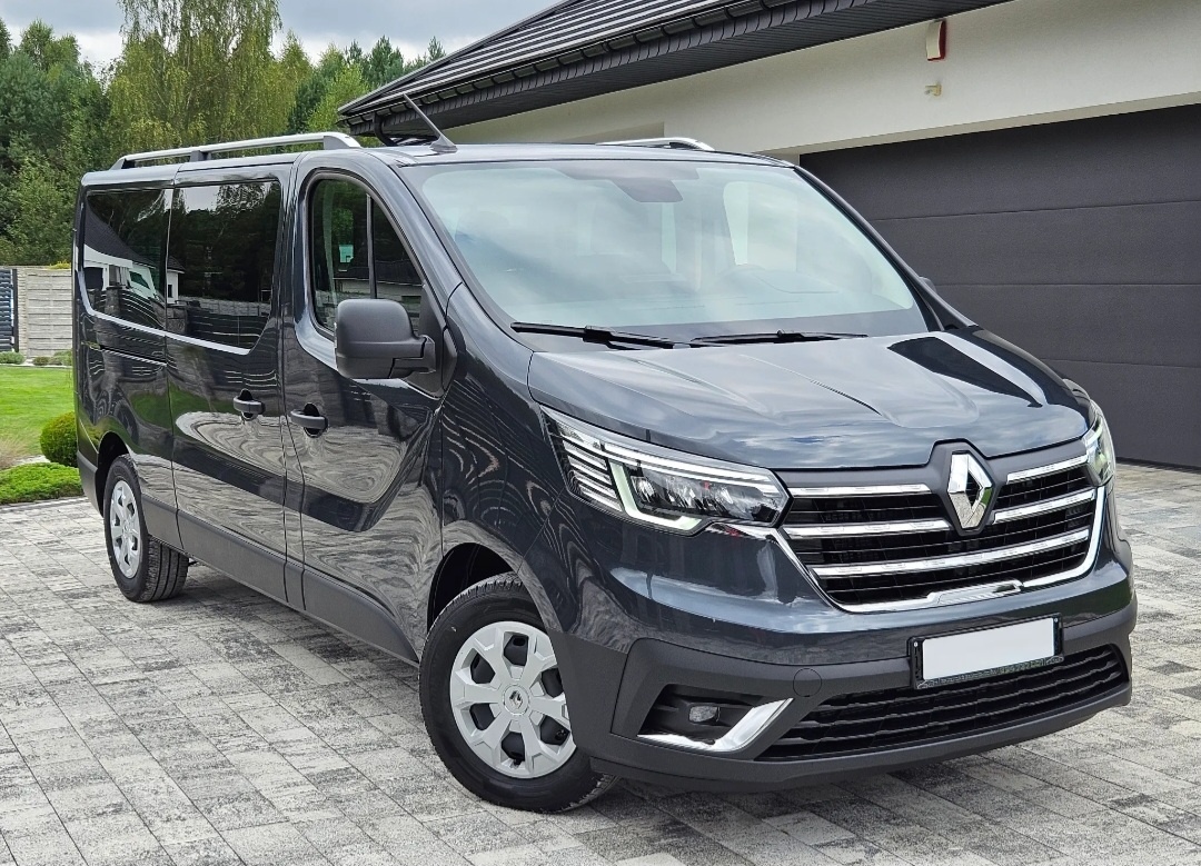 Ponukam na prenajom 9-miestne auto Renault Trafic 2023