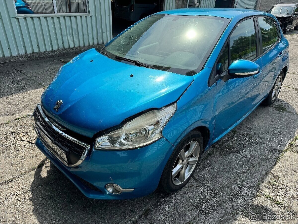 PEUGEOT 208 1,4 70 KW,ROK 10/2012,NAJ 95 TKM,DIGI KLIMA,DOHO