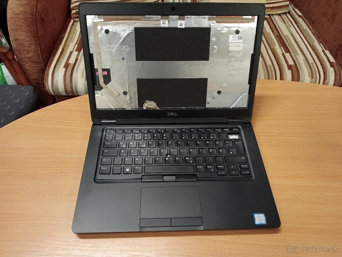 predám nefunkčný notebook Dell Latitude 5491