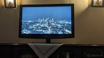 32" LCD TV "Samsung LE32D403"- plne funkčný