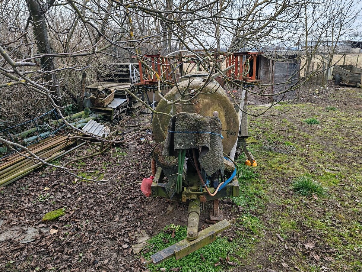 Poľnohospodárske stroje