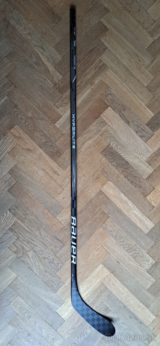 Hokejka Bauer Hyperlite 2, black, F70/P28, ľavá, nová