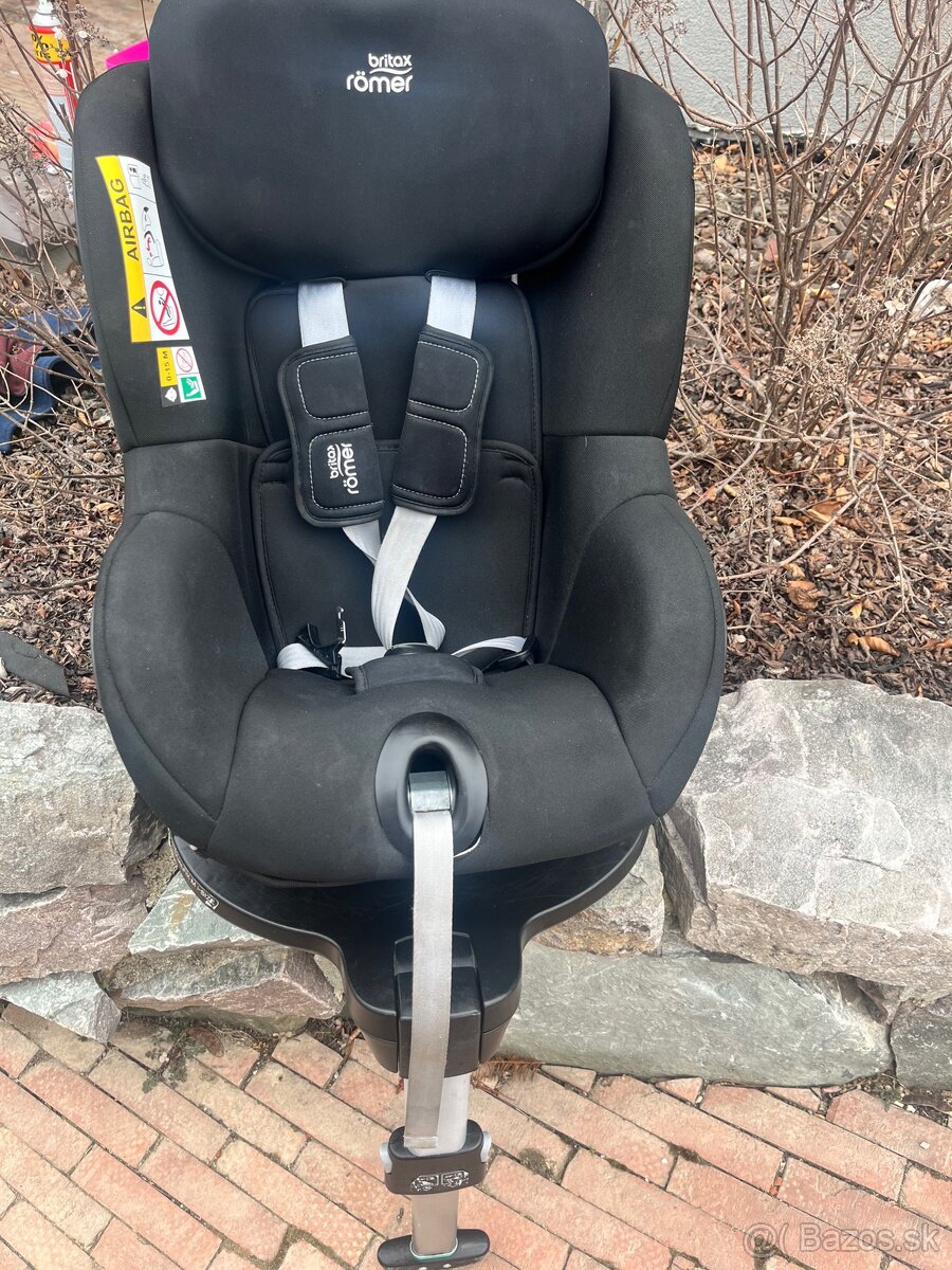 Britax romer M-isize s isofixom