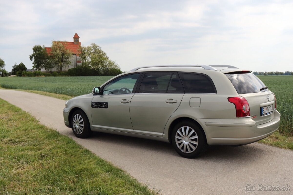 Toyota Avensis combi 2006 130kw