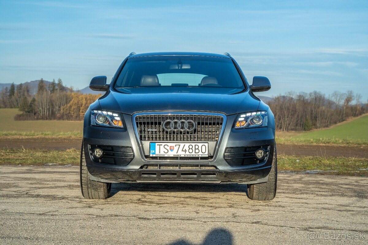 Predám Audi Q5 8R, r.v. 2010 , dva kľúče