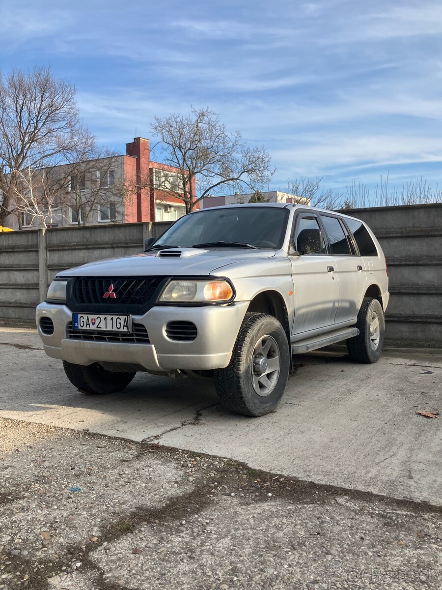 Mitsubushi Pajero sport