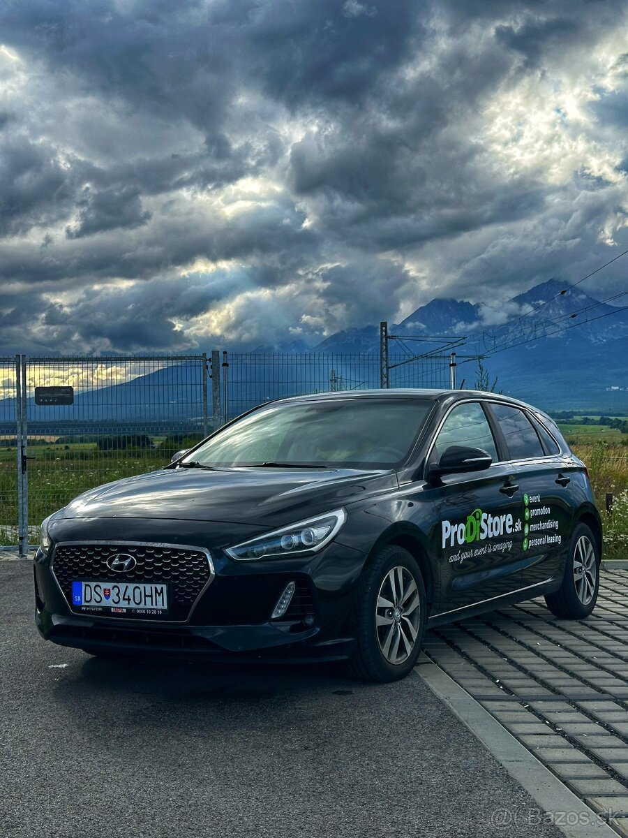 Hyundai i30 Fastback 1,6 D automat 09/2017