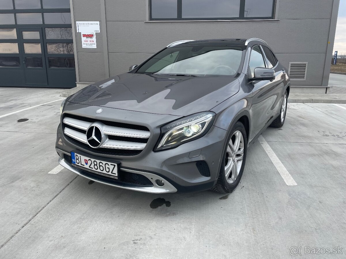 Mercedes-Benz GLA 220d 4MATIC A/T- Ser. história, SR vozidlo