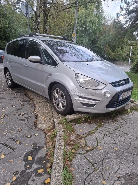 Ford S-Max 2.0 TDCi DPF Titanium A/ T 7 miestne