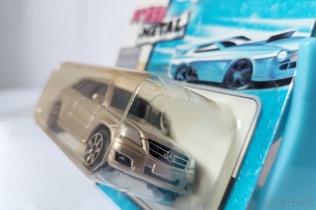 1:64 Mercedes Benz GLK