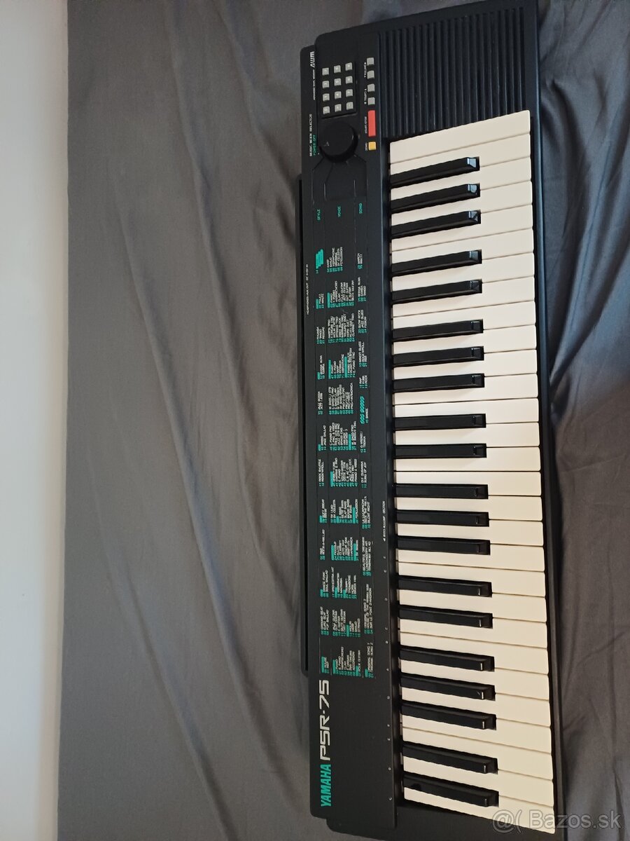 Elektrický klavír Yamaha PSR-75