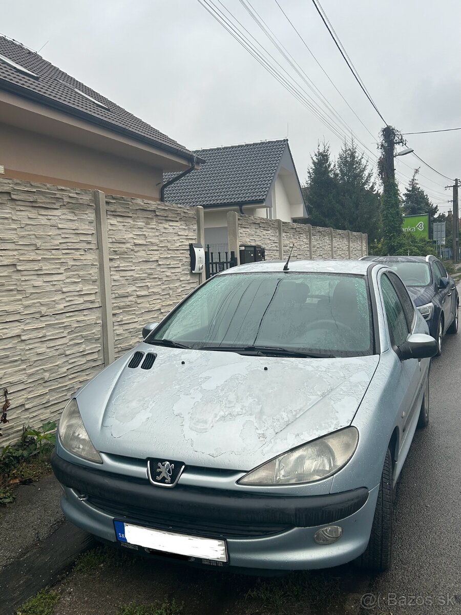 Peugeot 206