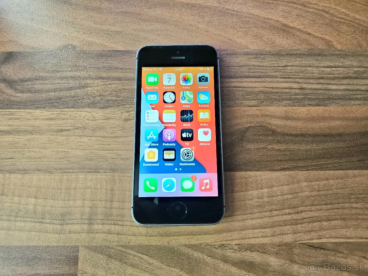 iPhone SE (2016) 32GB - Space Gray