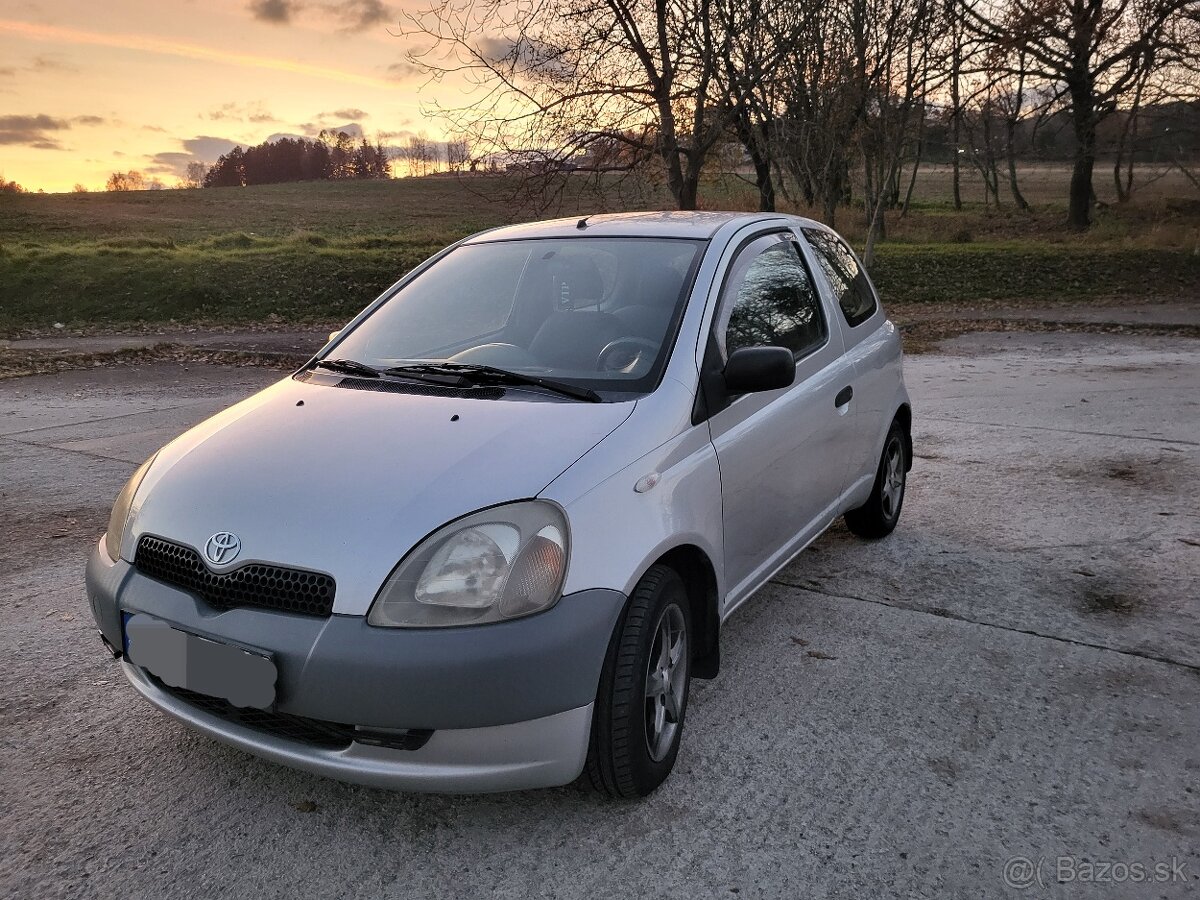 Toyota Yaris 1999 1.0