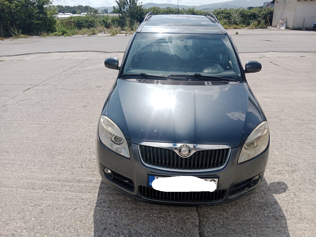 PREDAM ŠKODA ROOMSTER 1.6i + LPG R.V.2008 NAJ: 238TKM.