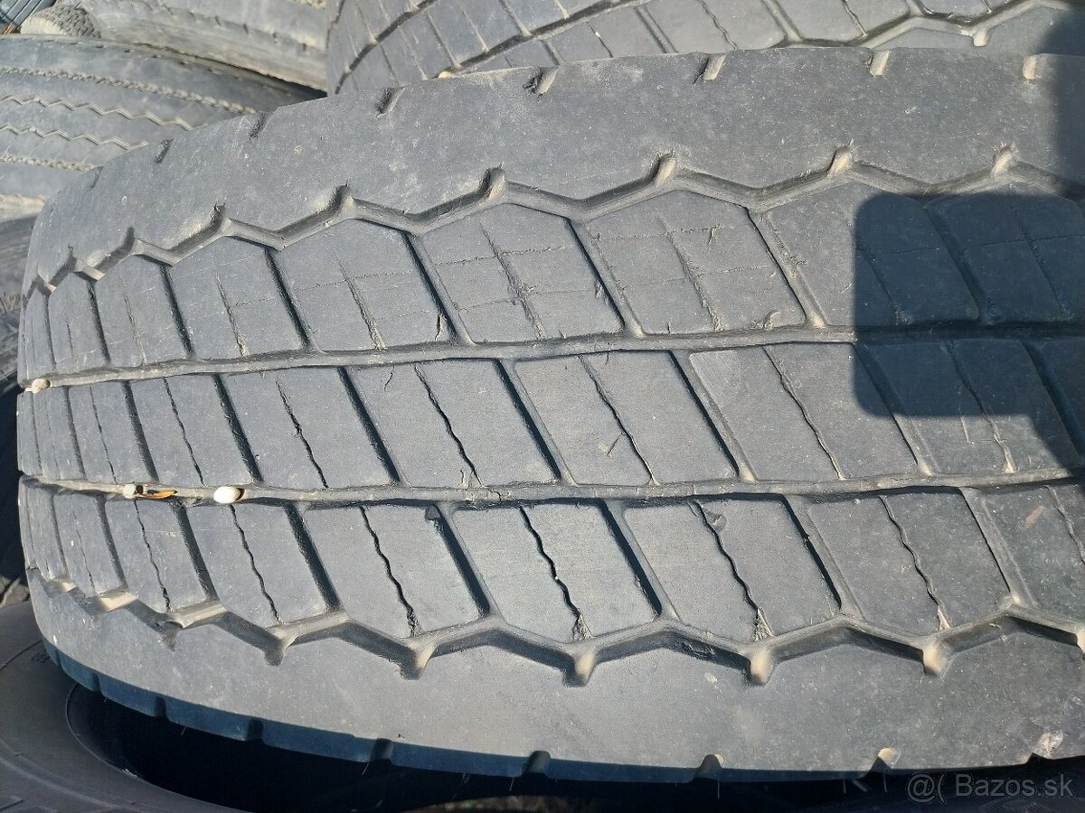 Pneu 315/70R22,5