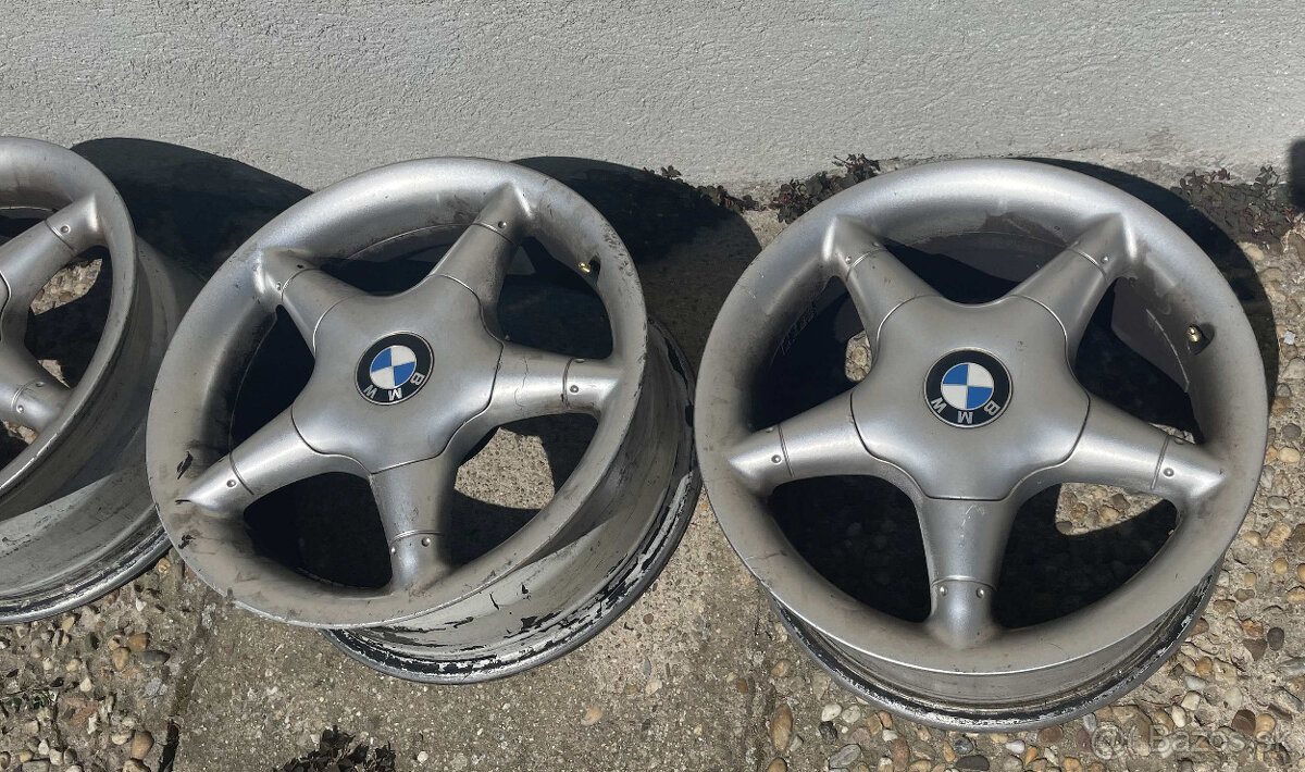 Predám hliníkové disky BMW E36, 5 lúčov, 7Jx15H2 ET40, vyrob