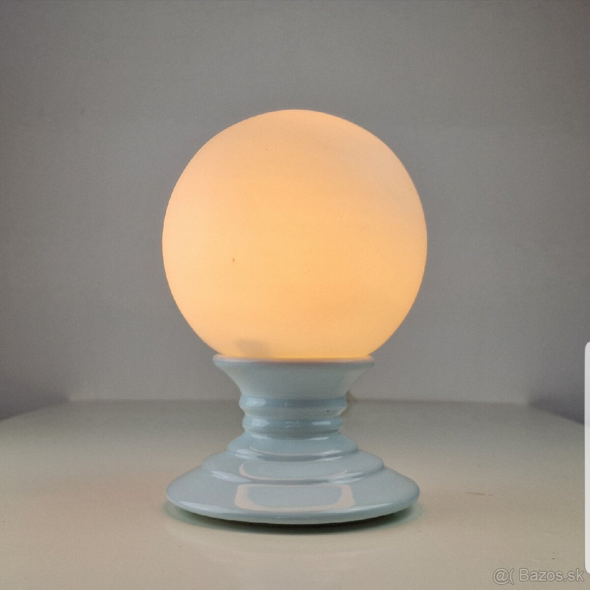 Retro porcelánová lampa