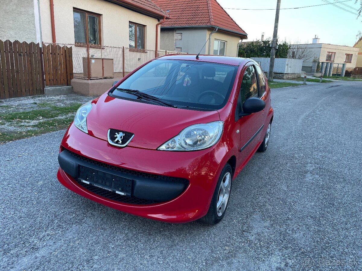 PREDAM Peugeot 107 1.0 50kw automat r.v.2007