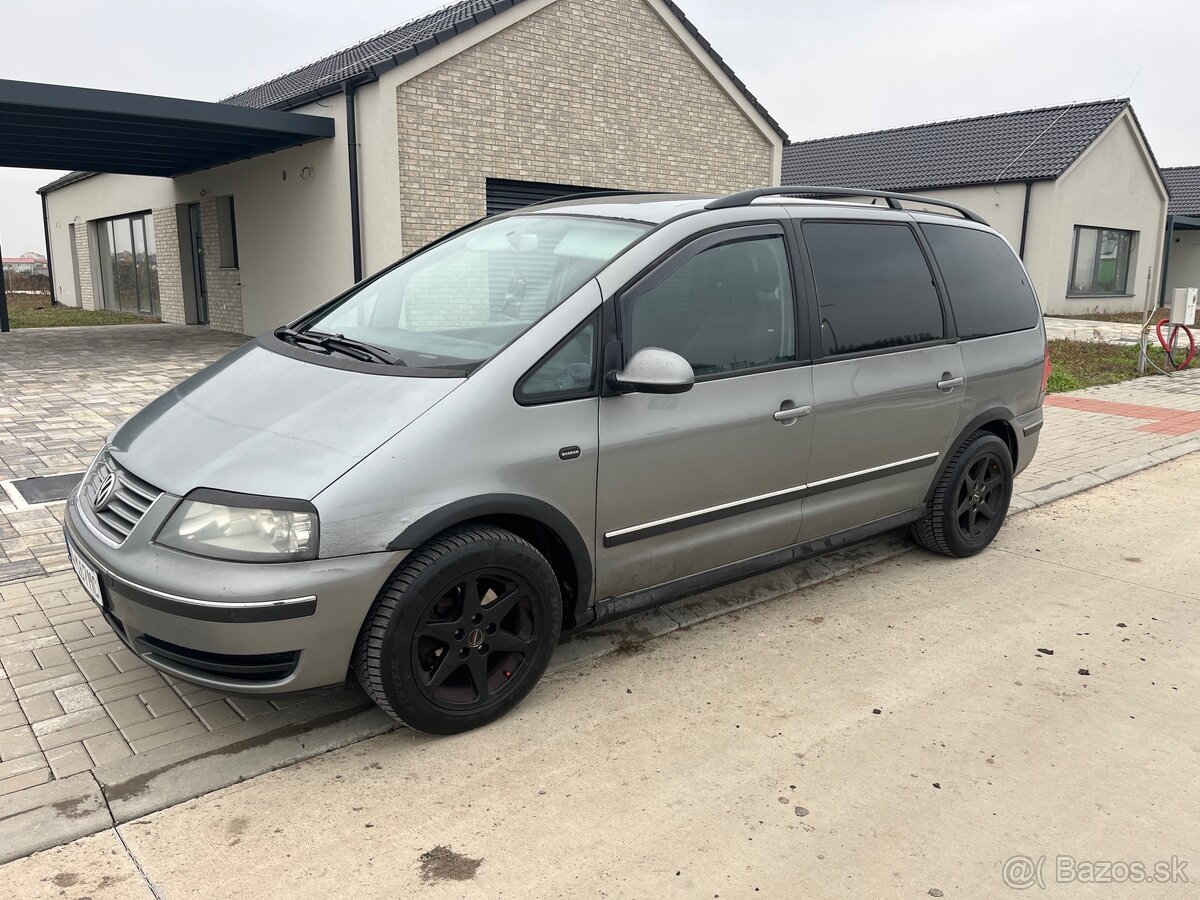 Predam Volkswagen Sharan 1.9 tdi-7. Miestne