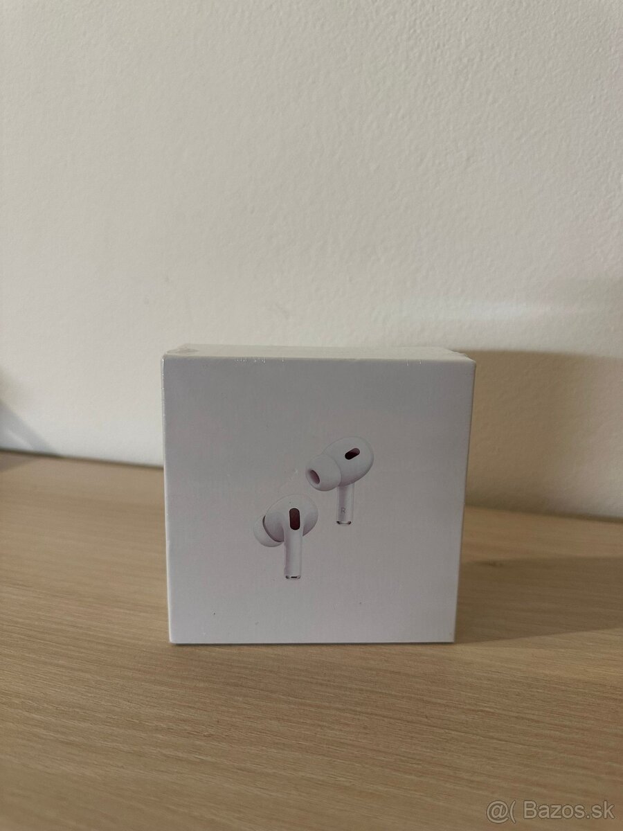 Apple AirPods Pro (2. generácie) s MagSafe púzdrom