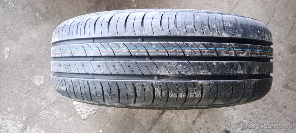 Ponukam jednu letnu pneu 185/60 R15 84H Kumho