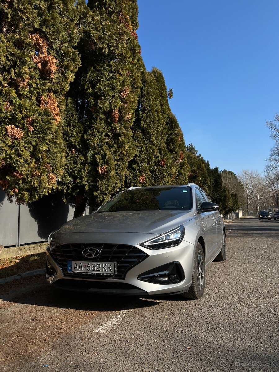 Hyundai i30 CW 1.5 T-GDi mHEV 6MT Play Odpocet DPH