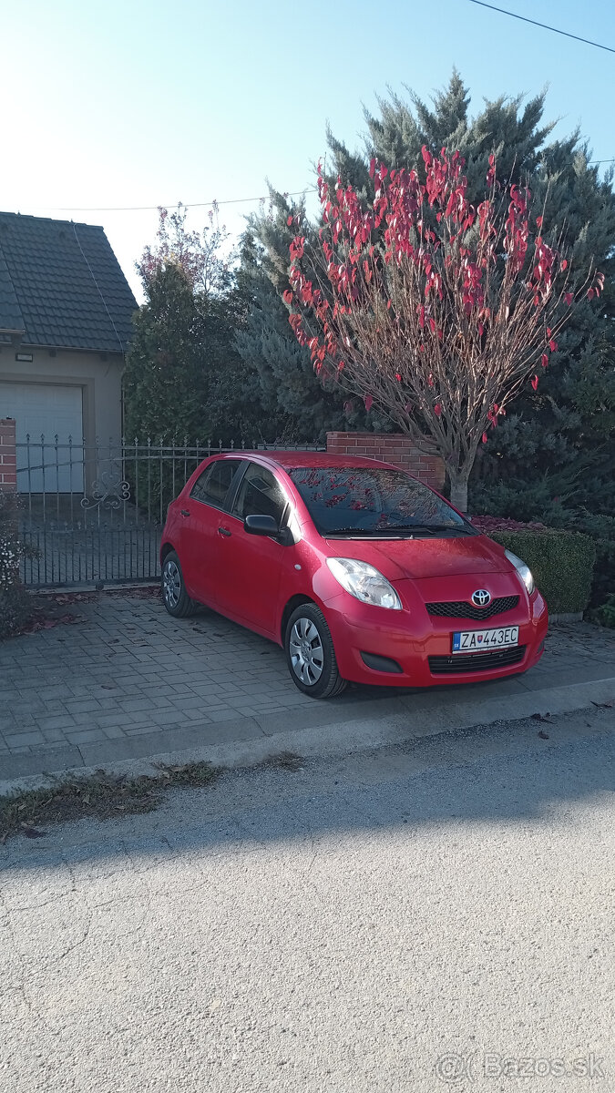 yaris 1.33 74kw 72 700 km rezervacia do 11.3.25