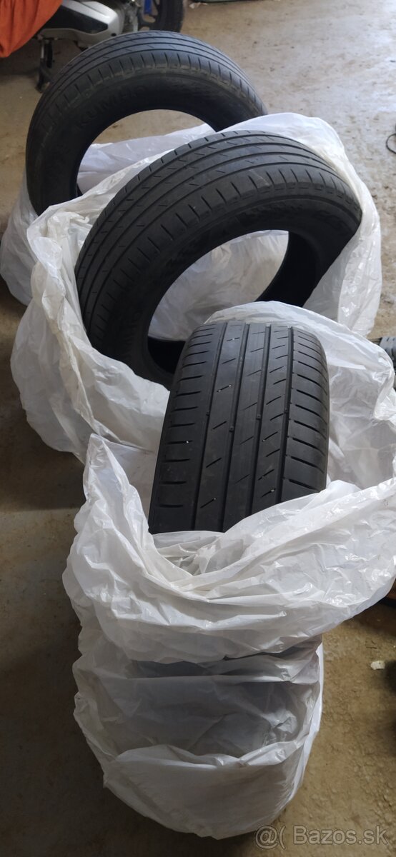 Kumho Ecsta 205/60 R16  92V