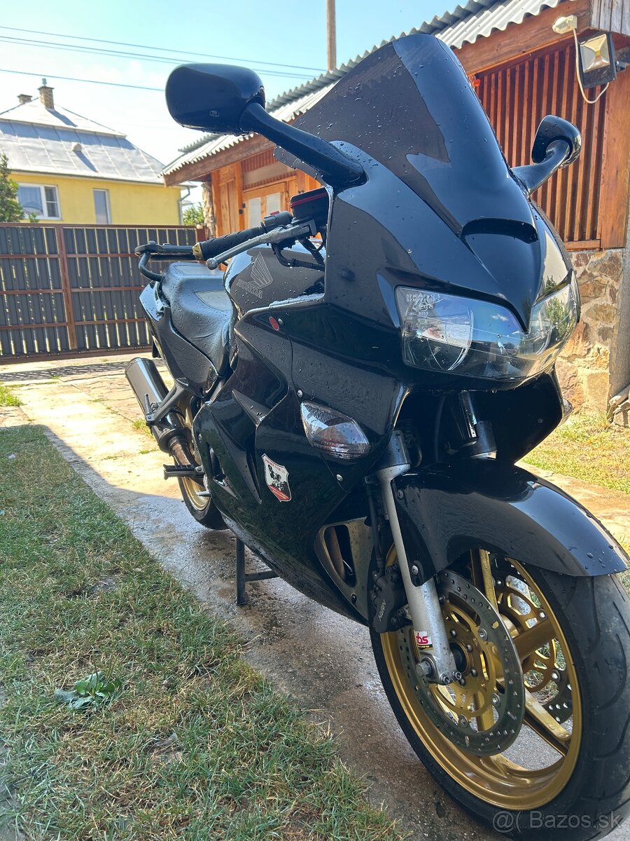 Honda VFR 800