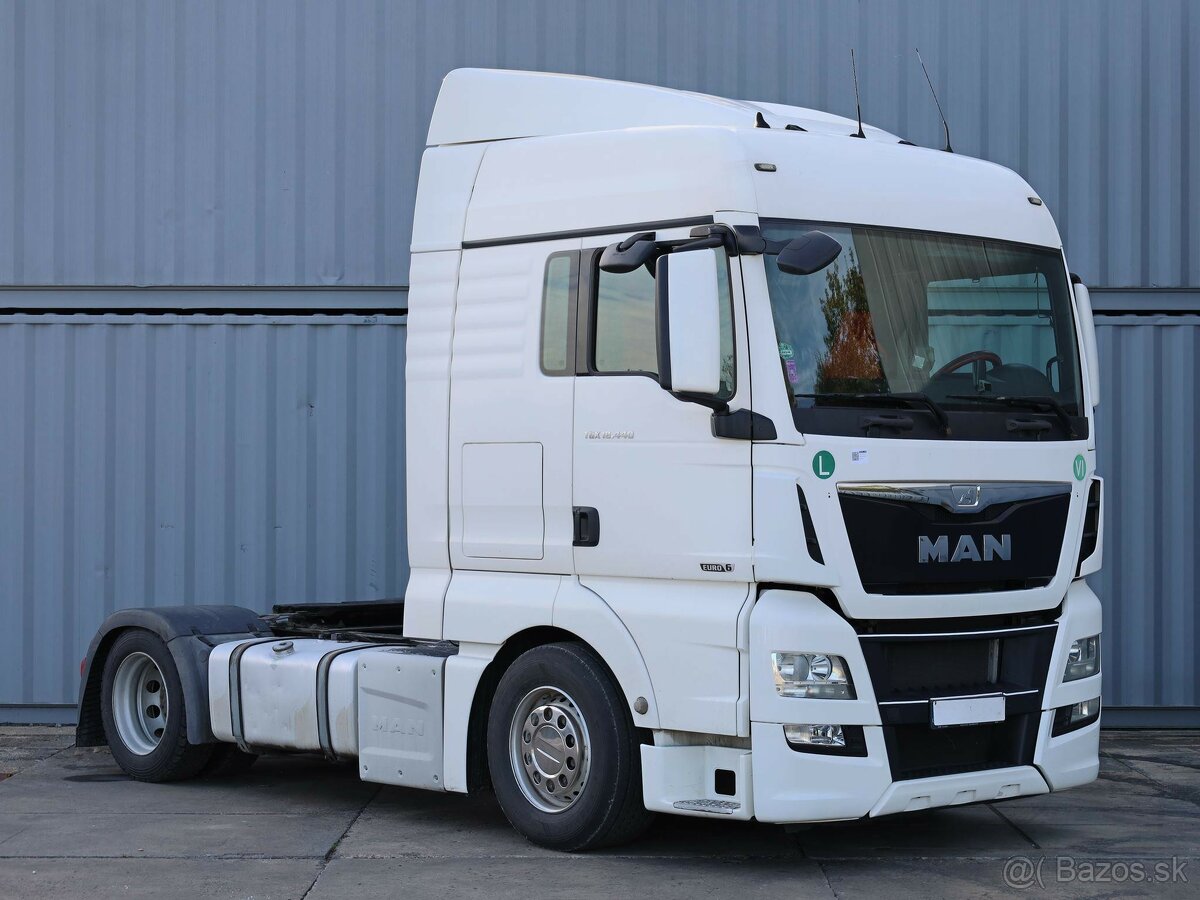 MAN TGX 18.440 4X2 LOW DECK, EURO 6, NOVÝ MOTOR NAJETO CCA 1