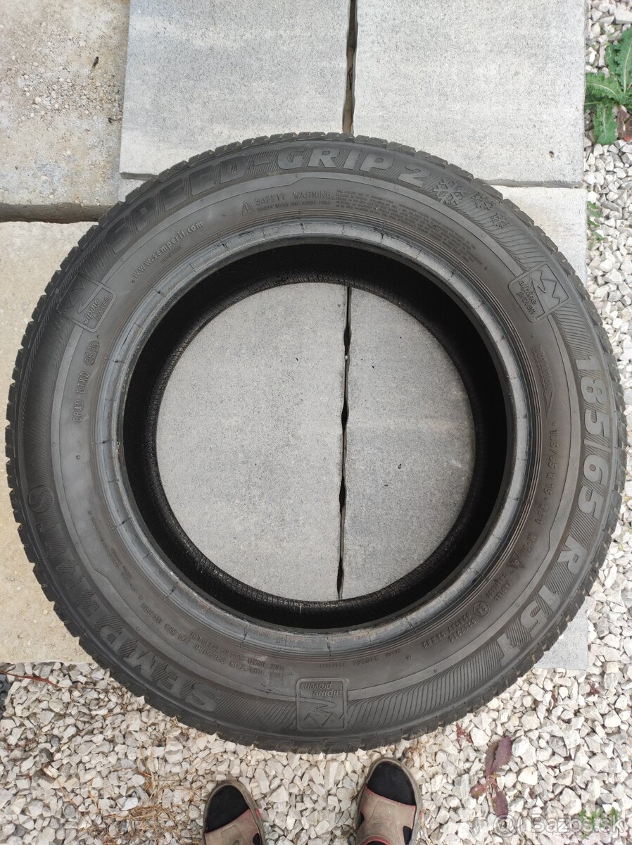 Predám zimné pneu Semperit 185/65 R15