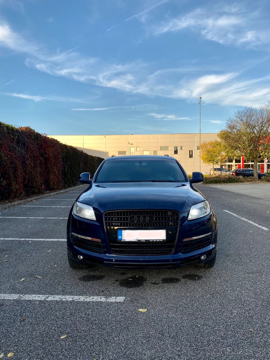 AUDI Q7 3.0TDI