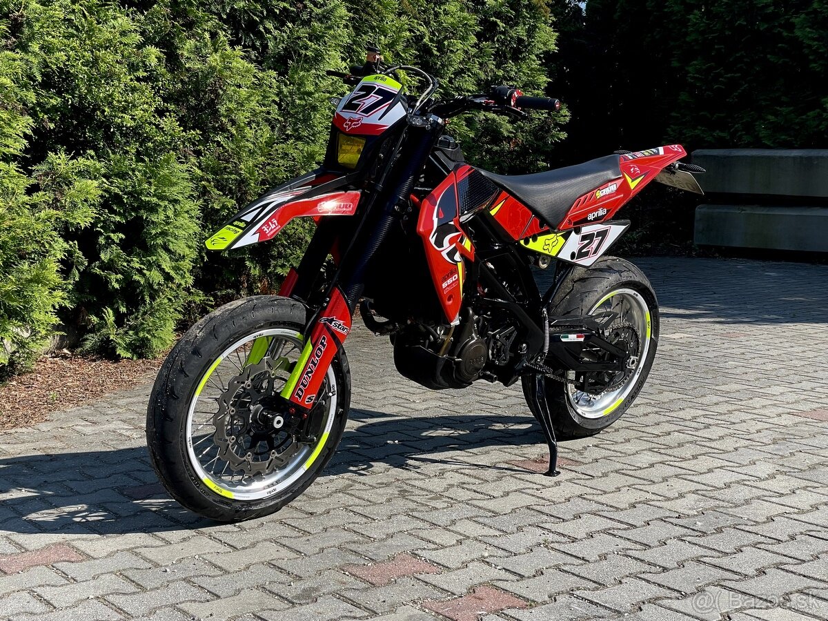 APRILIA SXV 550