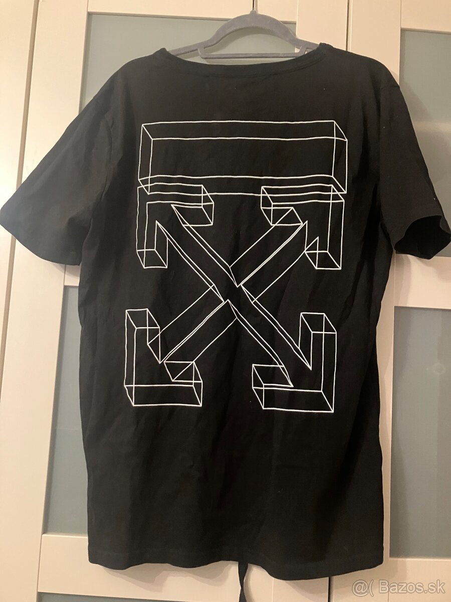 Off-white “OW” tee