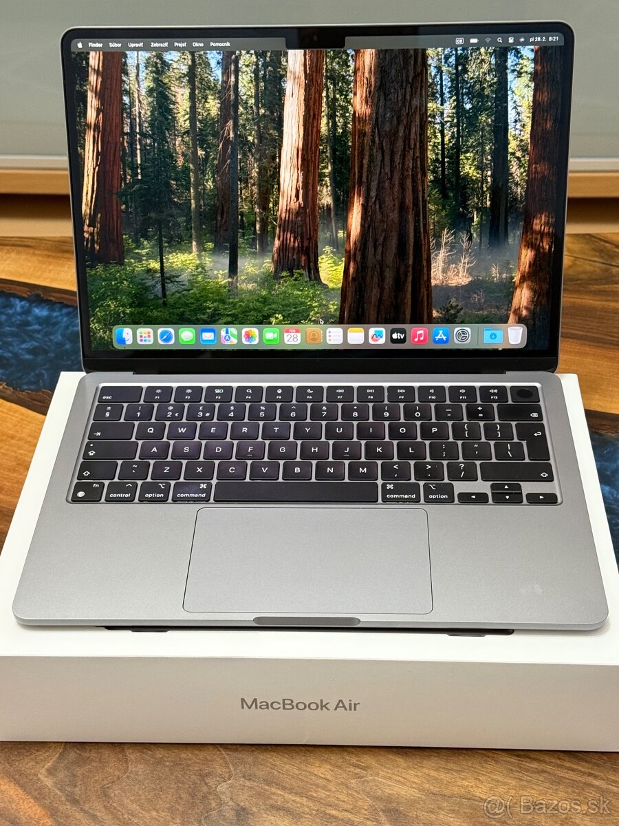 MacBook Air M2 8/256gb 13” Top stav