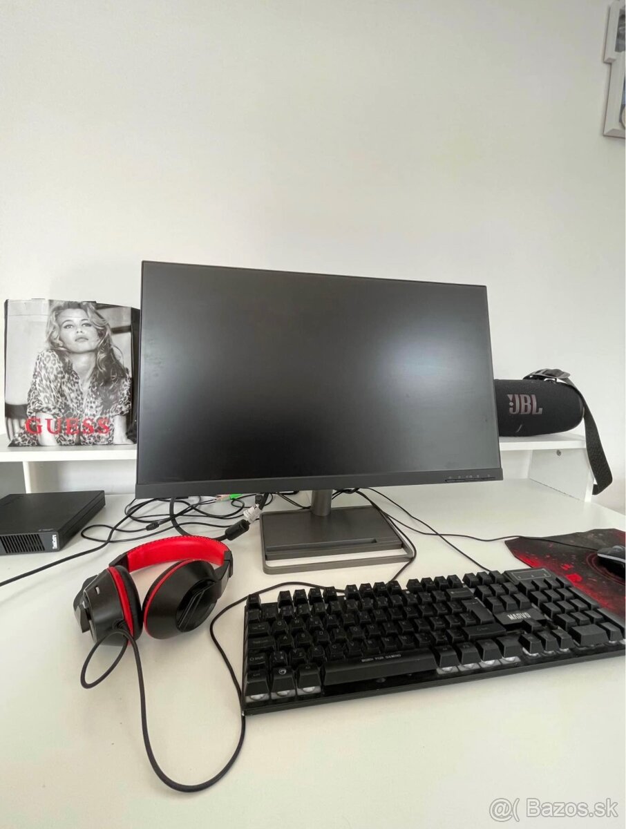 Počítač Lenovo ThinkCentre M93p Tiny (GOLD) + Lenovo MONITOR