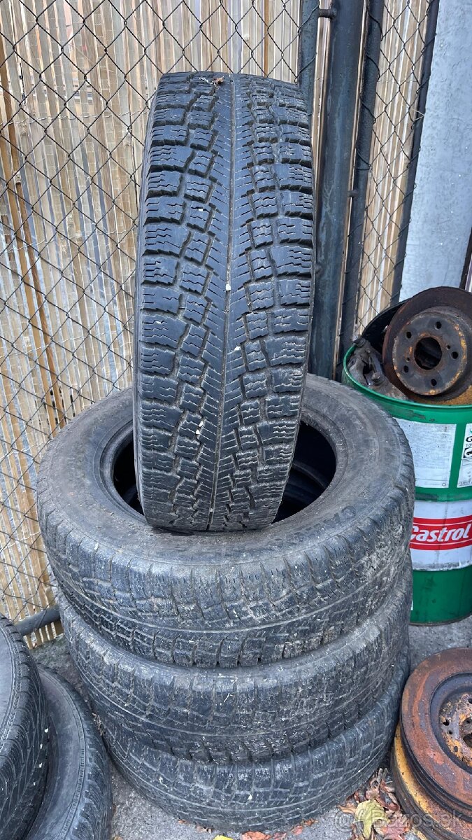 Zimné pneumatiky 205/65 R16C