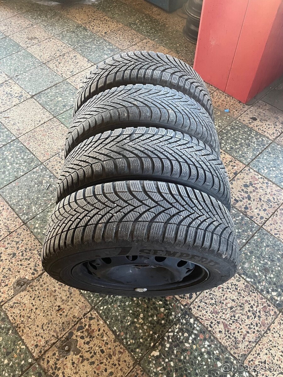 Predam zimne pneumatiky 185/60 r15 na diskoch PIRELIa SEMPER