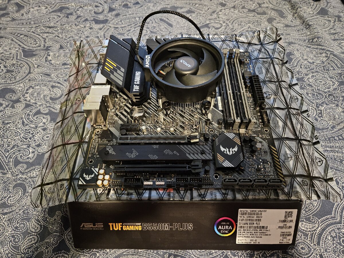 ASUS TUF GAMING B550M-PLUS AM4 + AMD Ryzen 5 PRO 4650G