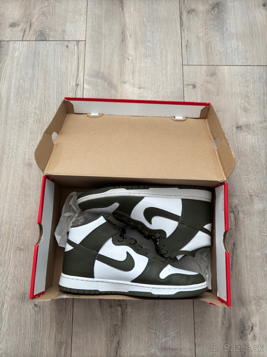 Nike Dunks - Olive