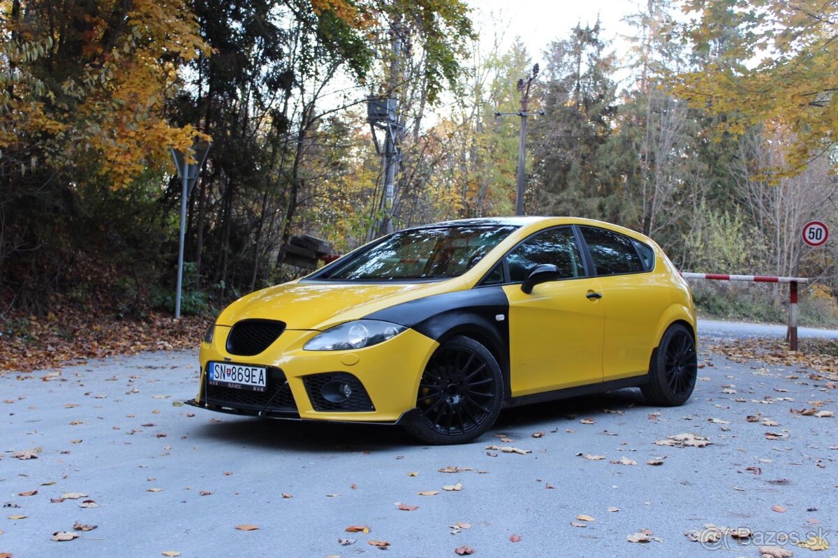 Seat Leon 1P | FR + Linea R Bumper