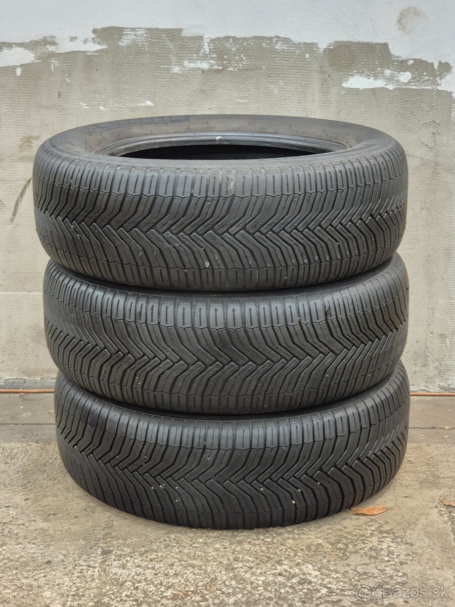 Celorocne pneumatiky 215/65 R17 Continental