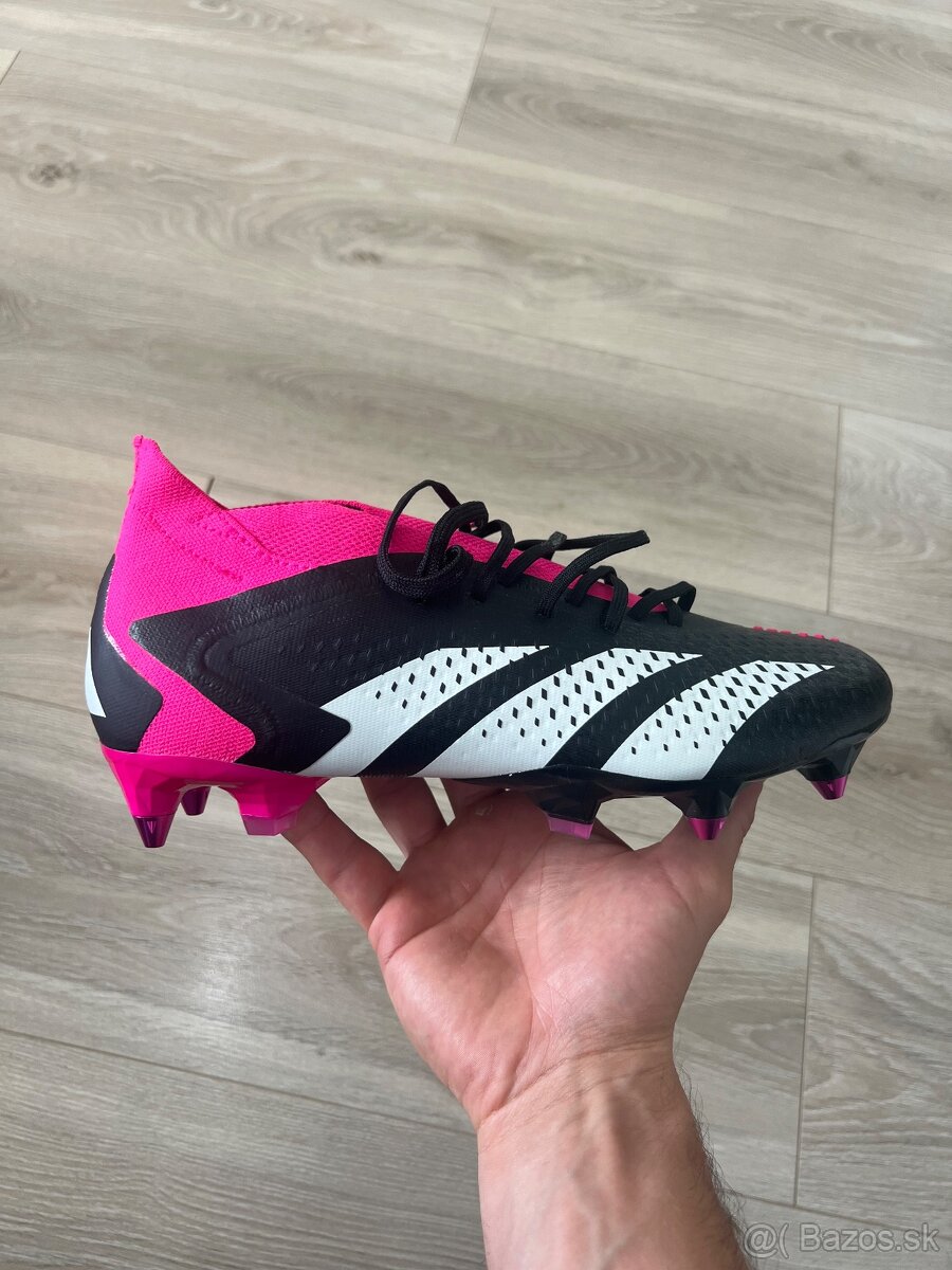 Nové kopačky Adidas Predator Accuracy 1 SG veľkosť 42