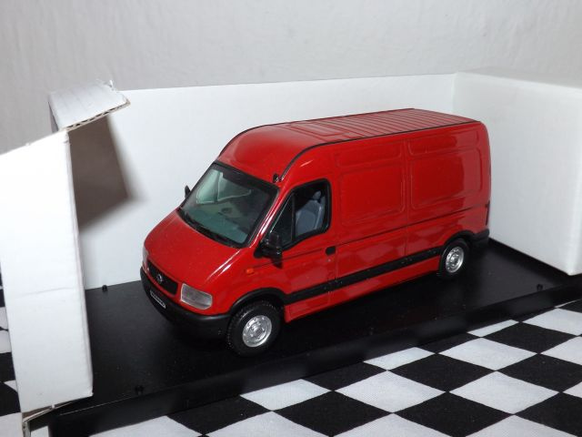 Opel Movano 1:43